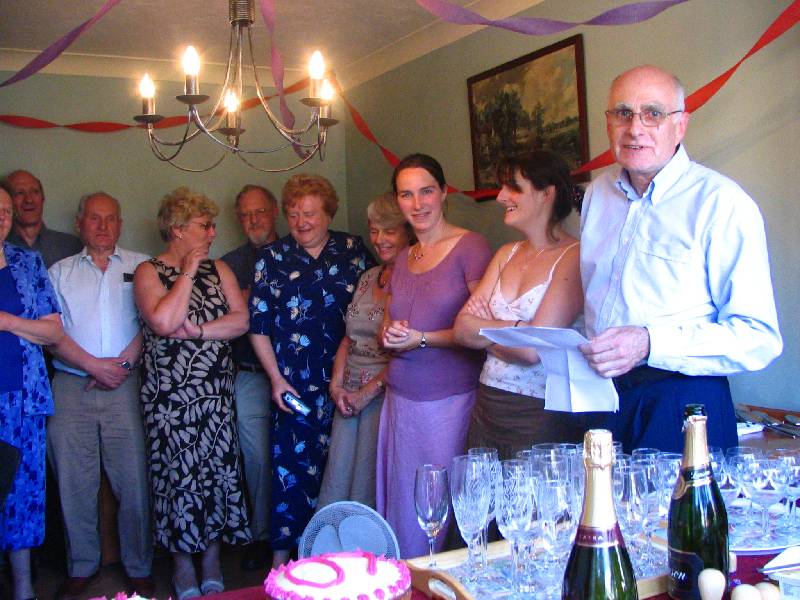 champagne_speech (9) Stop for photographer